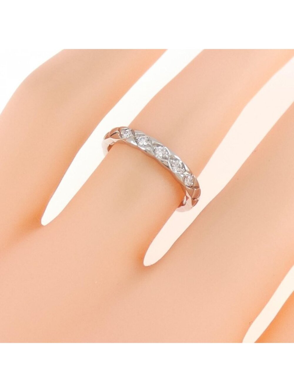 Chanel Coco Crush Small Ring - Picture 6 of 7